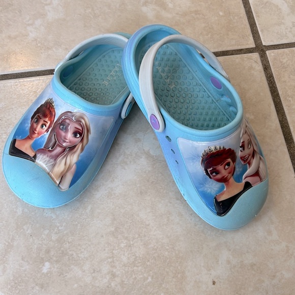 Crocs - Picture 4 of 4